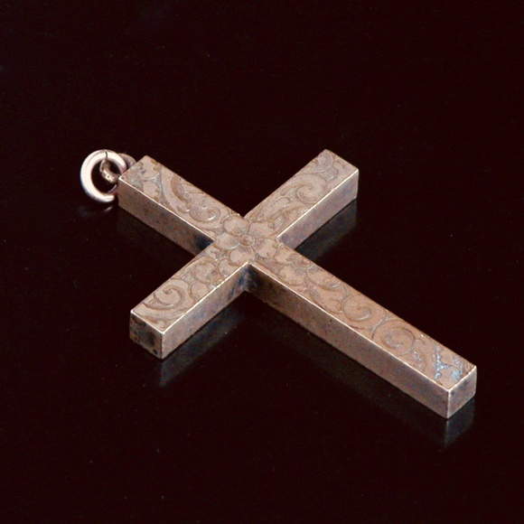 Antique Victorian Etched Gold Religious Cross Pendant - Picture 3 of 3